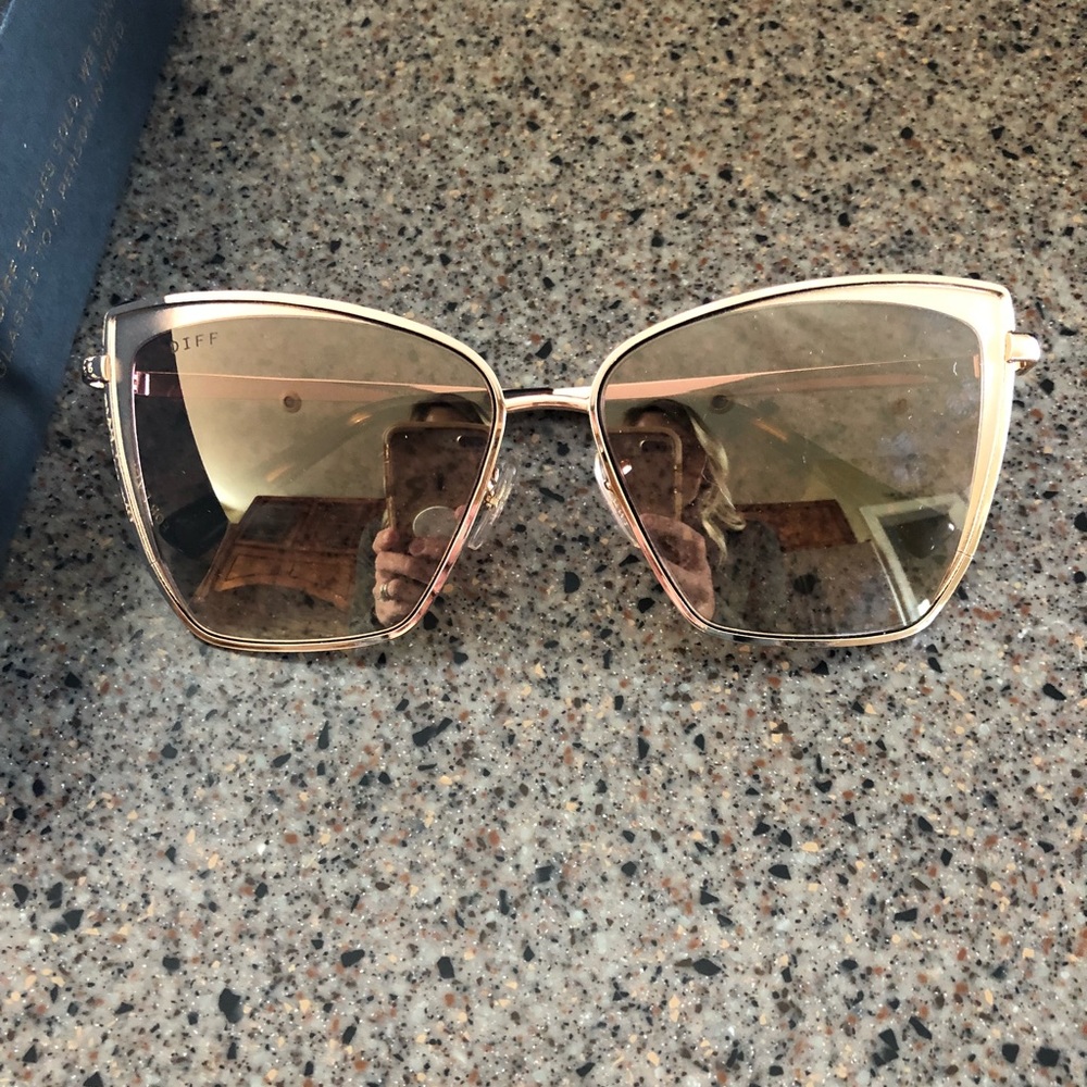 Diff sunglasses. Never worn